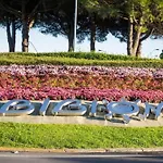 アパート Modern With Terrace ビビオーネ